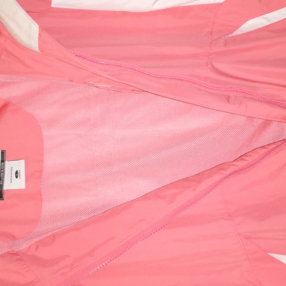 Columbia woman's size L hooded windbreaker w omni-shade - Picture 3 of 12